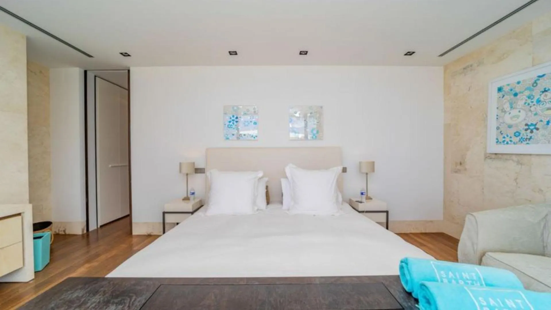 Ideally Located Contemporary Villa St. Barthelemy