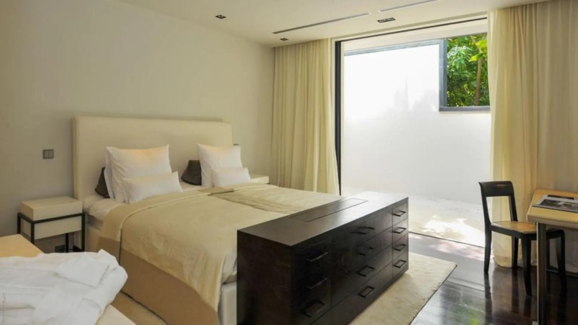 Ideally Located Contemporary Villa St. Barthelemy